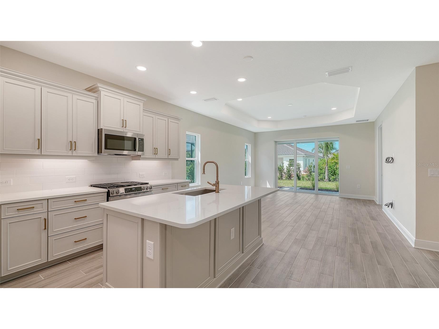 2569 Dasheen Place Sarasota FL 34240 A4694009 image14