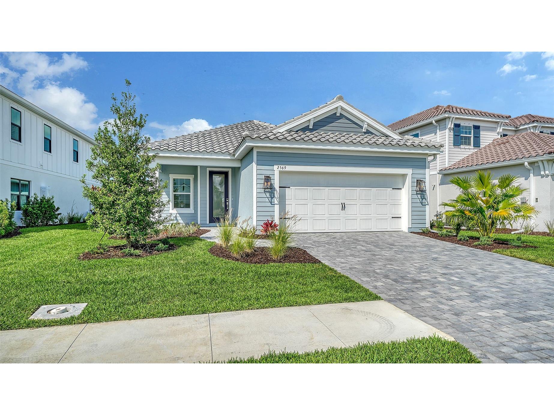 2569 Dasheen Place Sarasota FL 34240 A4694009 image2