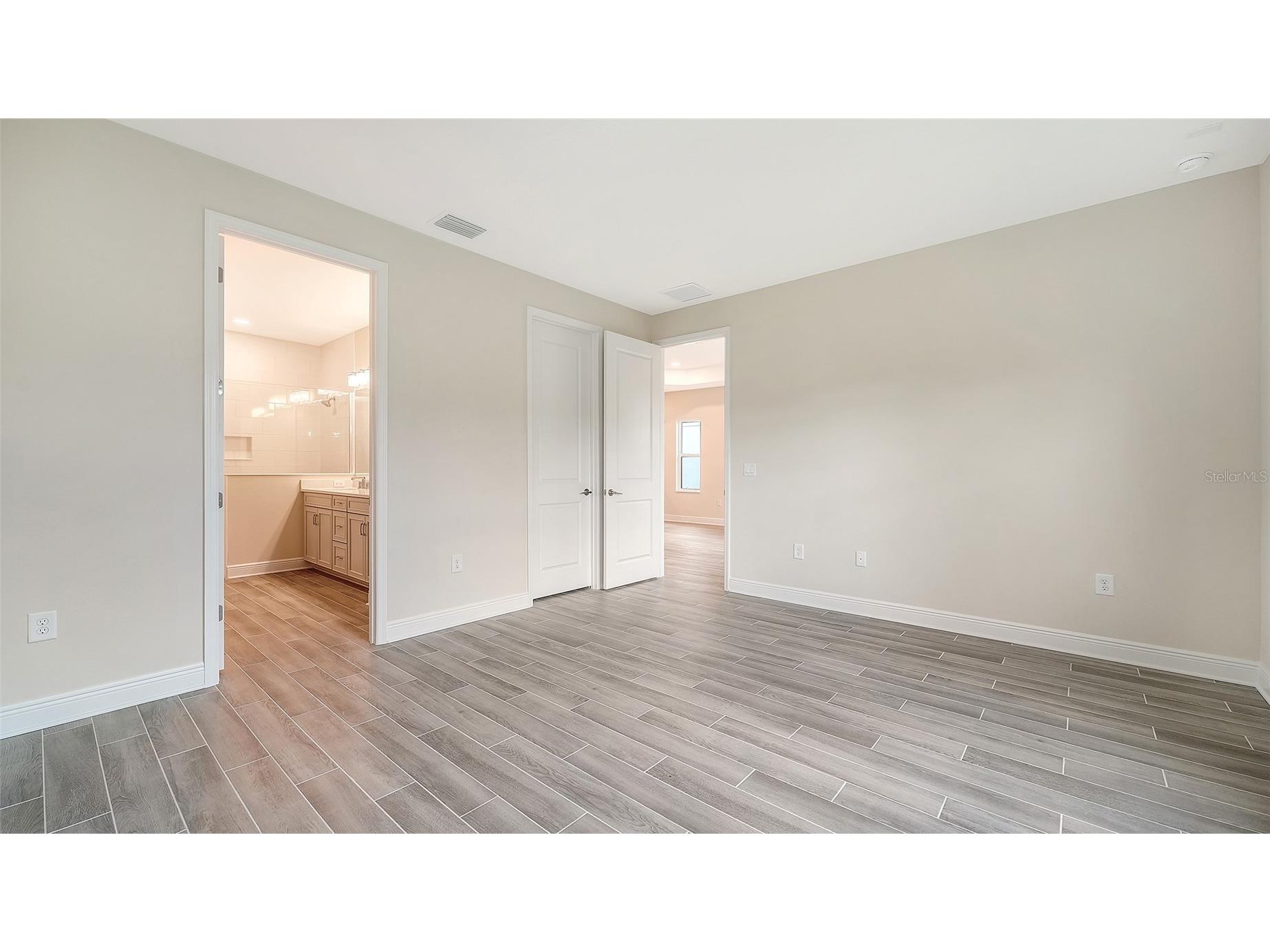2569 Dasheen Place Sarasota FL 34240 A4694009 image25