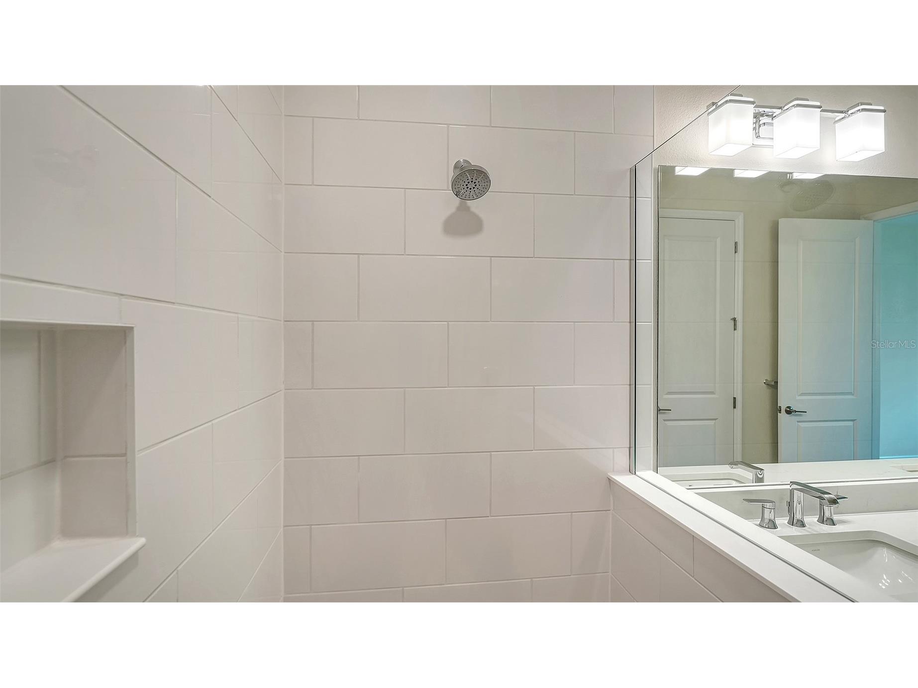 2569 Dasheen Place Sarasota FL 34240 A4694009 image29