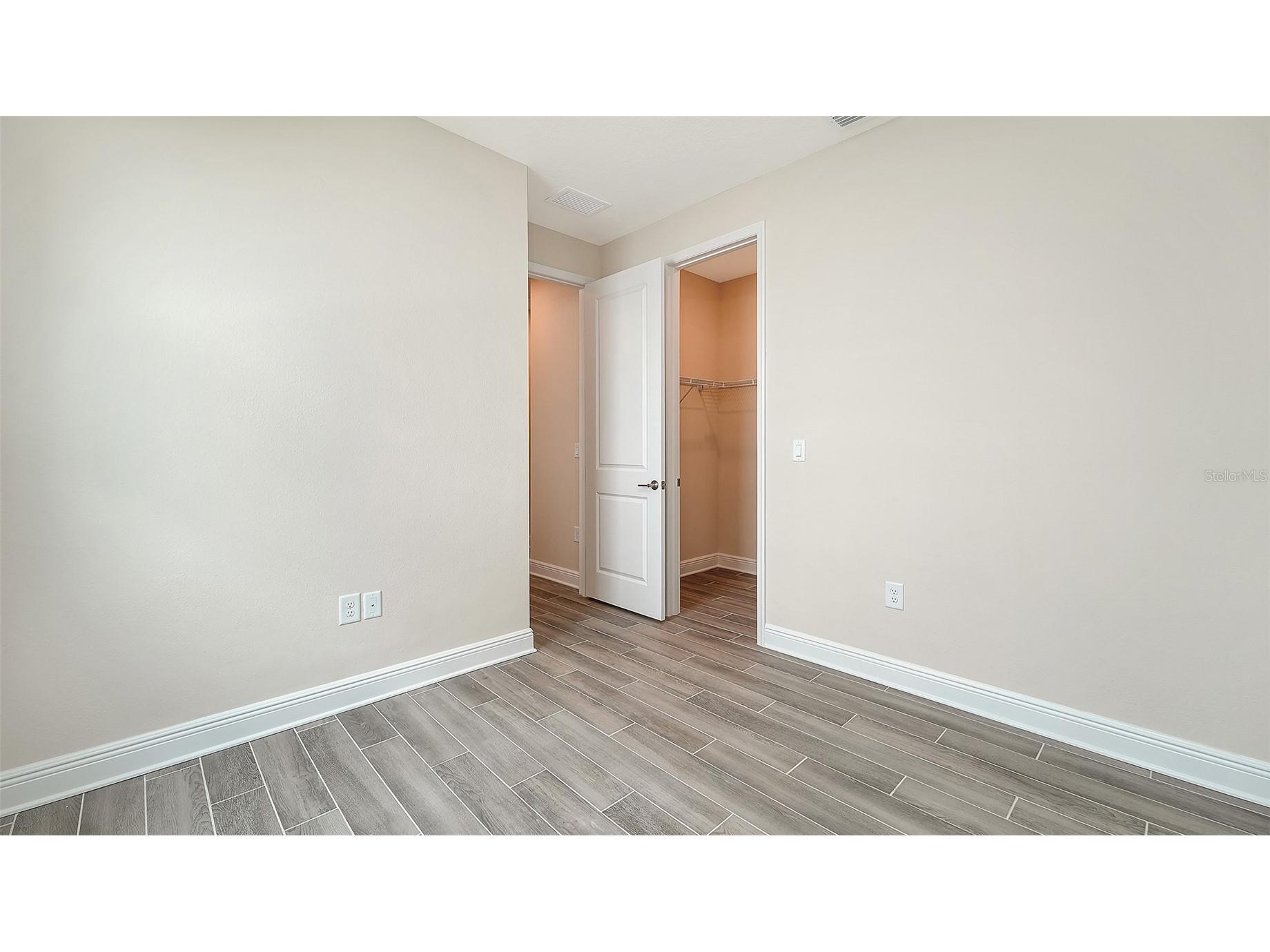 2569 Dasheen Place Sarasota FL 34240 A4694009 image34