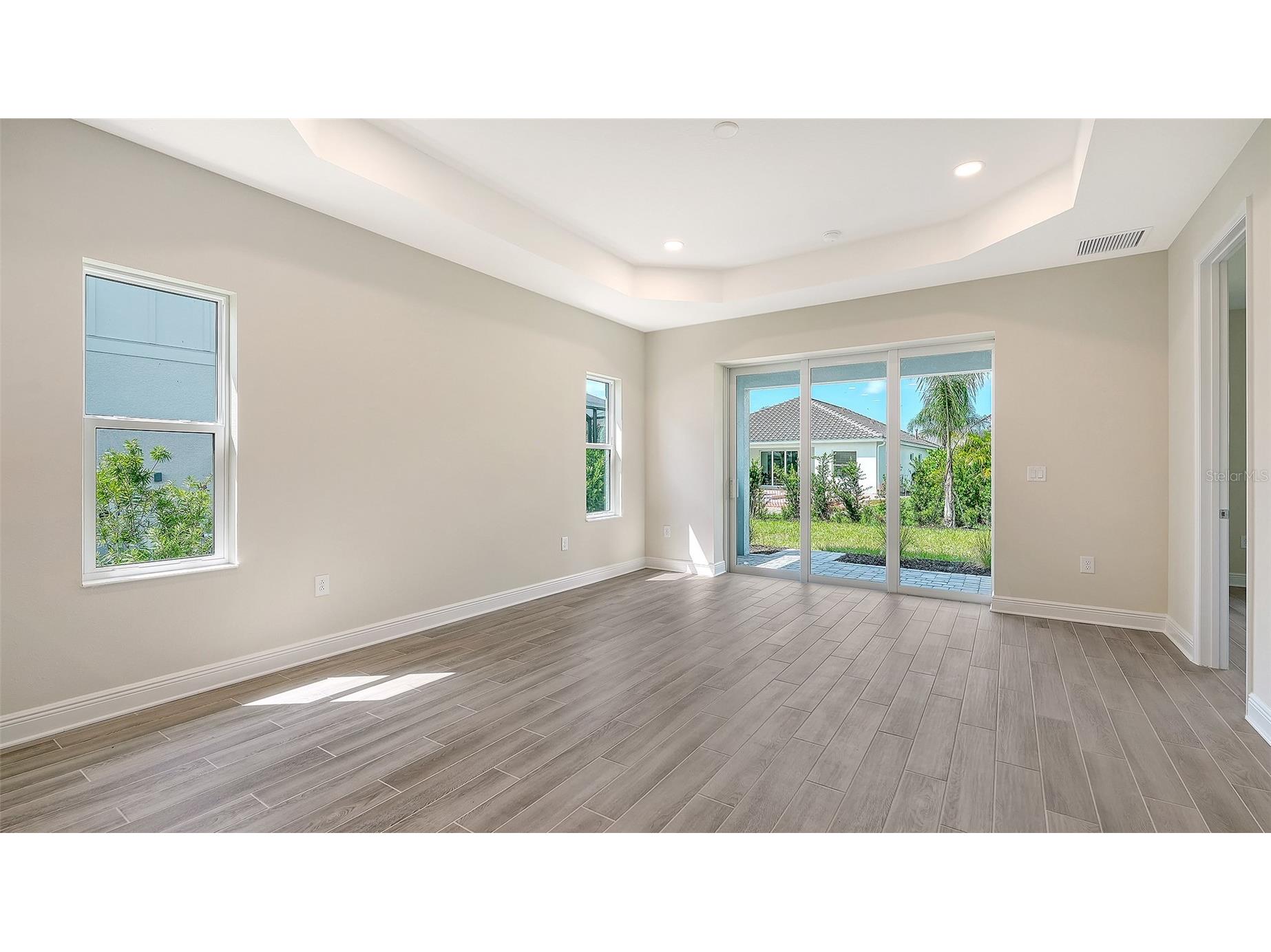 2569 Dasheen Place Sarasota FL 34240 A4694009 image4