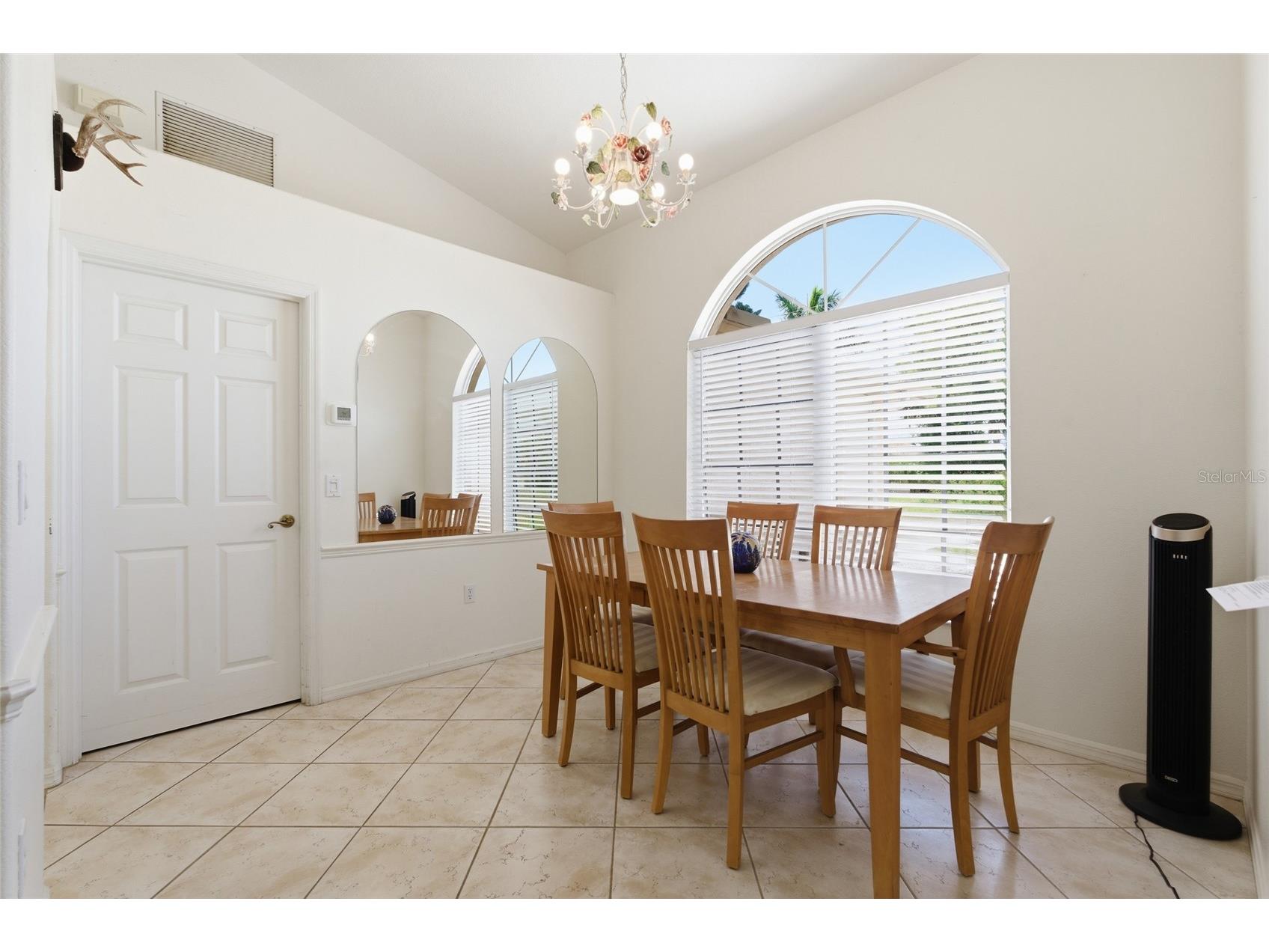 257 Broadmoor Lane Rotonda West FL 33947 TB8503959 image5