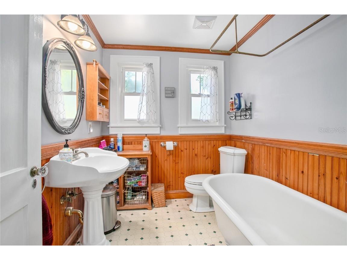 257 Huntington Drive Deland FL 32724 V4942507 image22