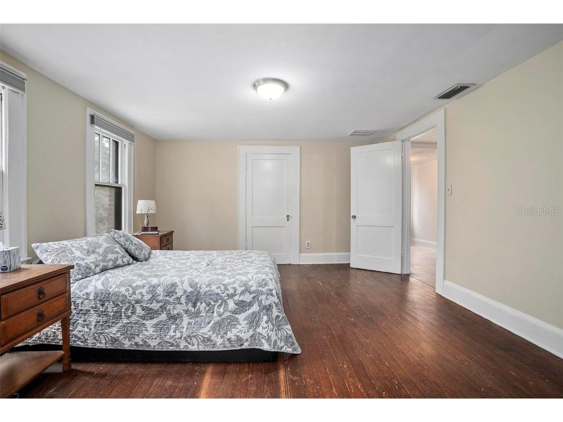 257 Huntington Drive Deland FL 32724 V4942507 image31