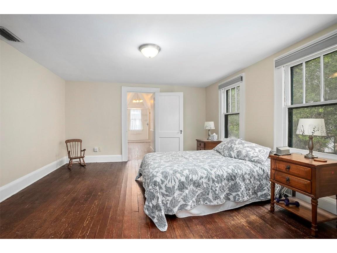 257 Huntington Drive Deland FL 32724 V4942507 image32