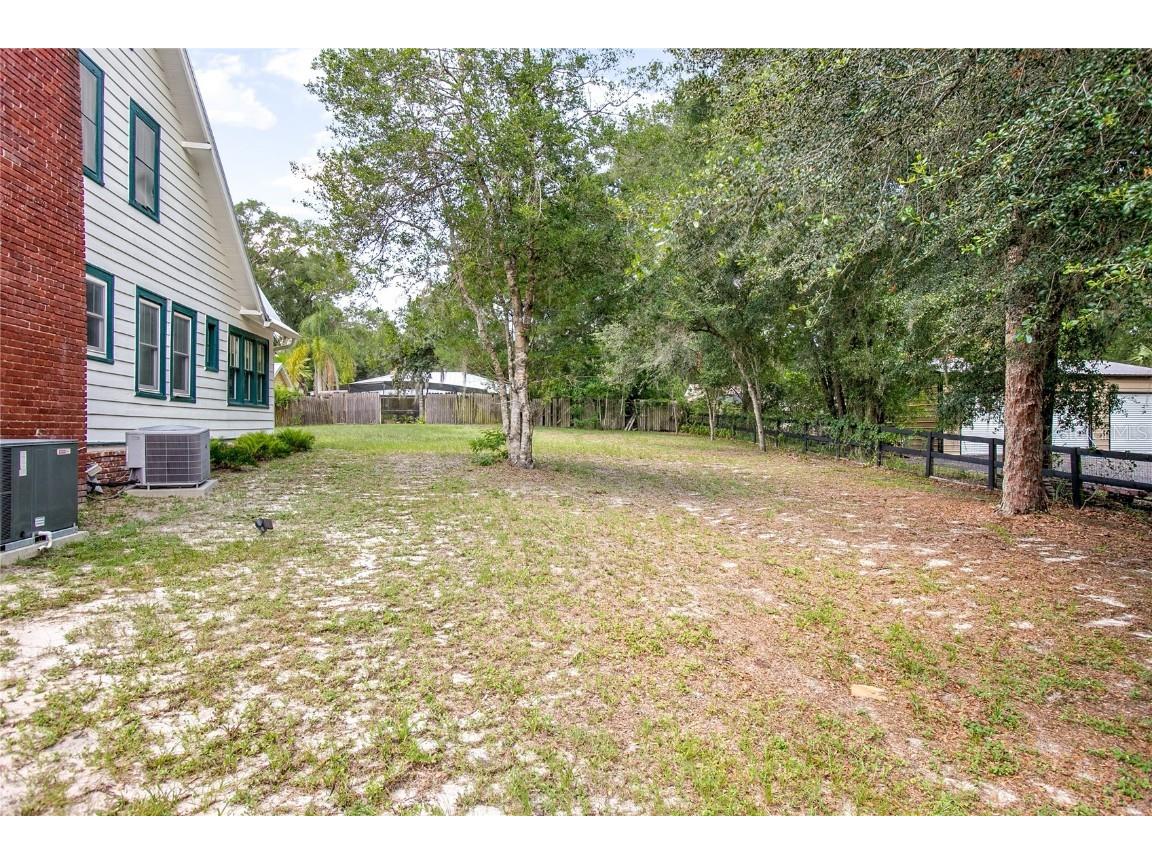 257 Huntington Drive Deland FL 32724 V4942507 image41