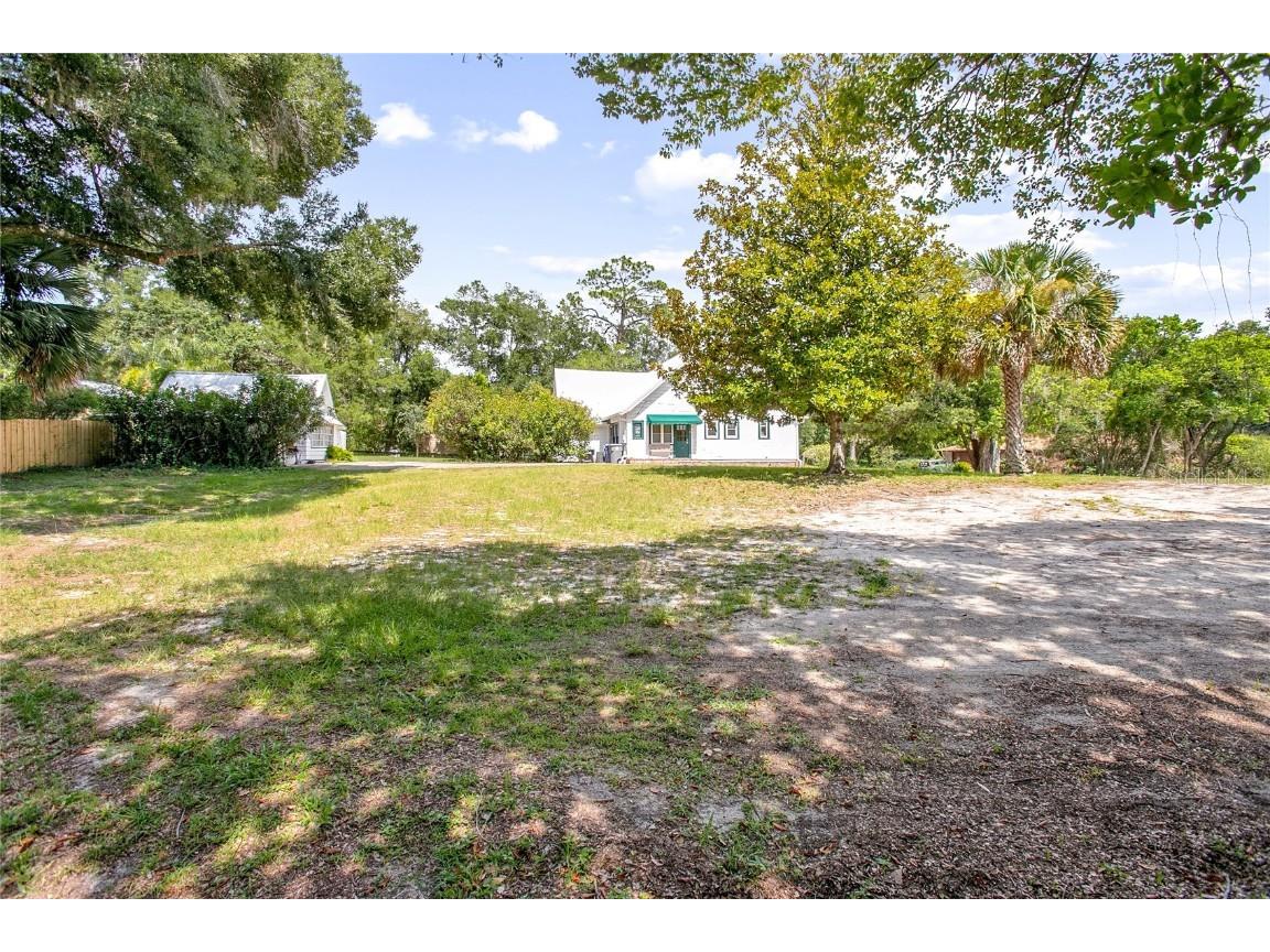 257 Huntington Drive Deland FL 32724 V4942507 image47