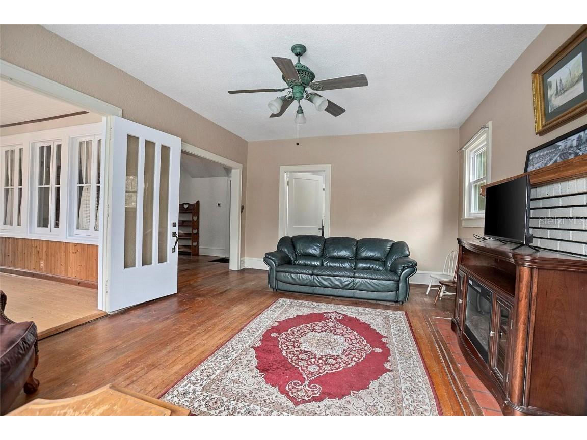 257 Huntington Drive Deland FL 32724 V4942507 image8