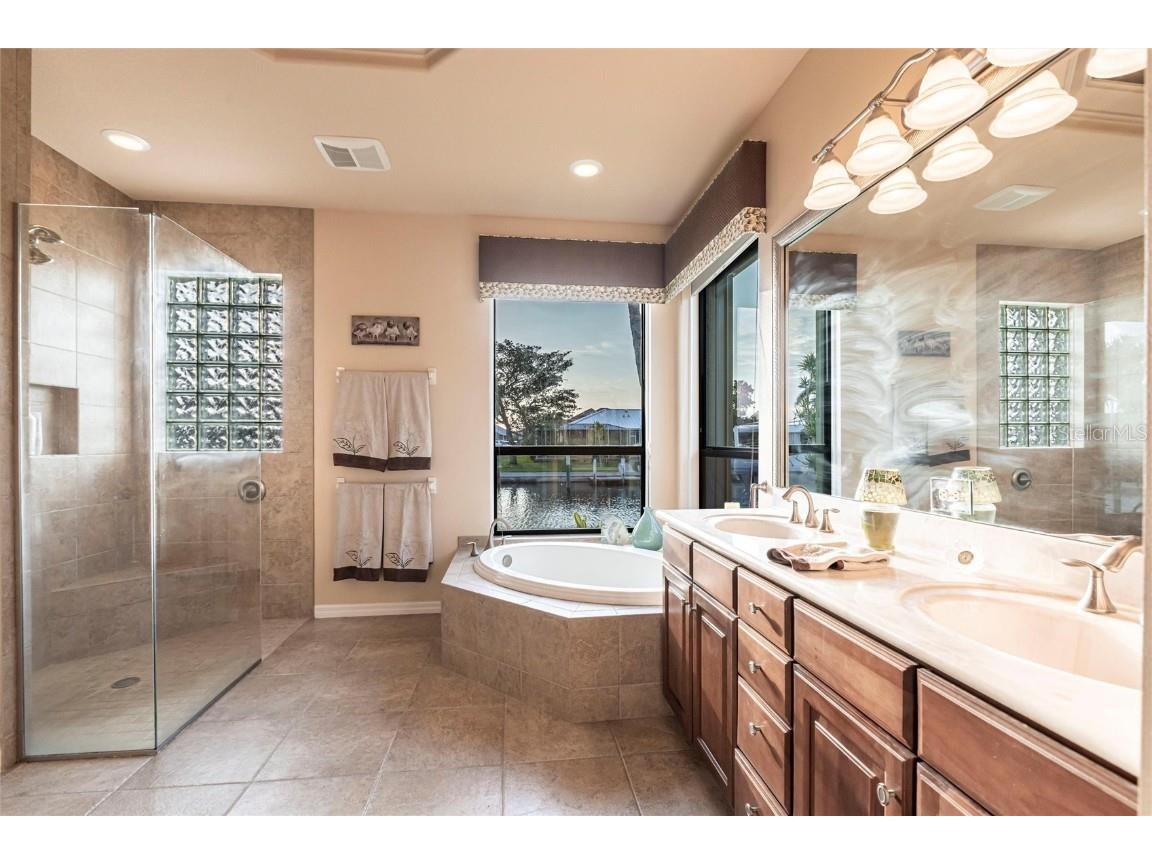 257 Lido Drive Punta Gorda FL 33950 C7517416 image35