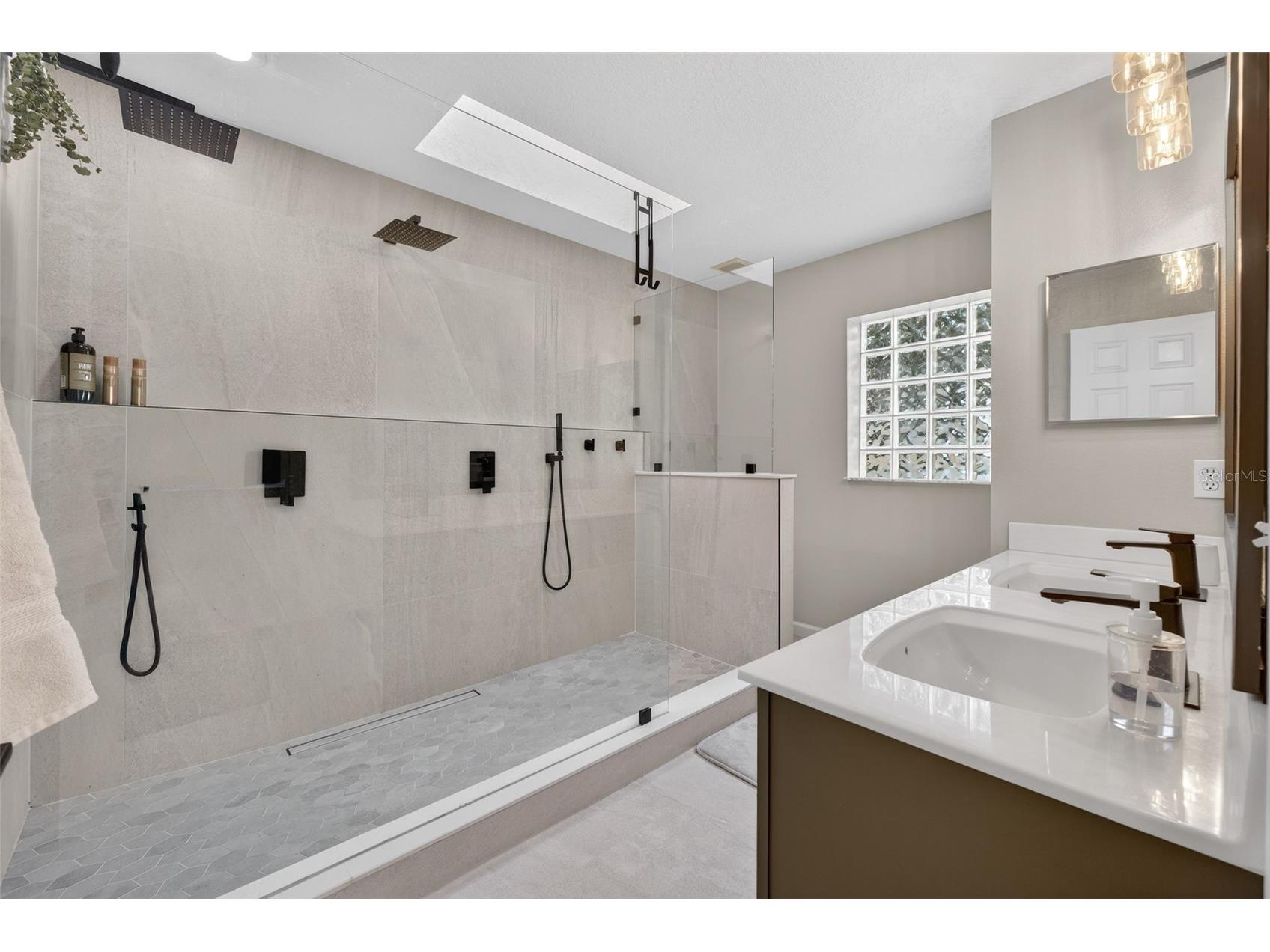 257 Oak Chase Place Davenport FL 33896 O6387177 image2