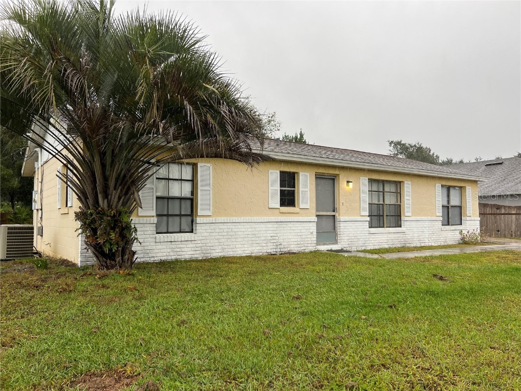 2570 Beal Street Deltona FL 32738 V4933294 image1