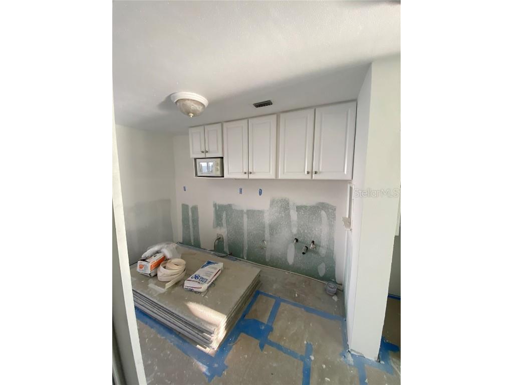 2570 Gary Circle #3 Dunedin FL 34698 - ST. JOSEPH SOUND U8253523 image9