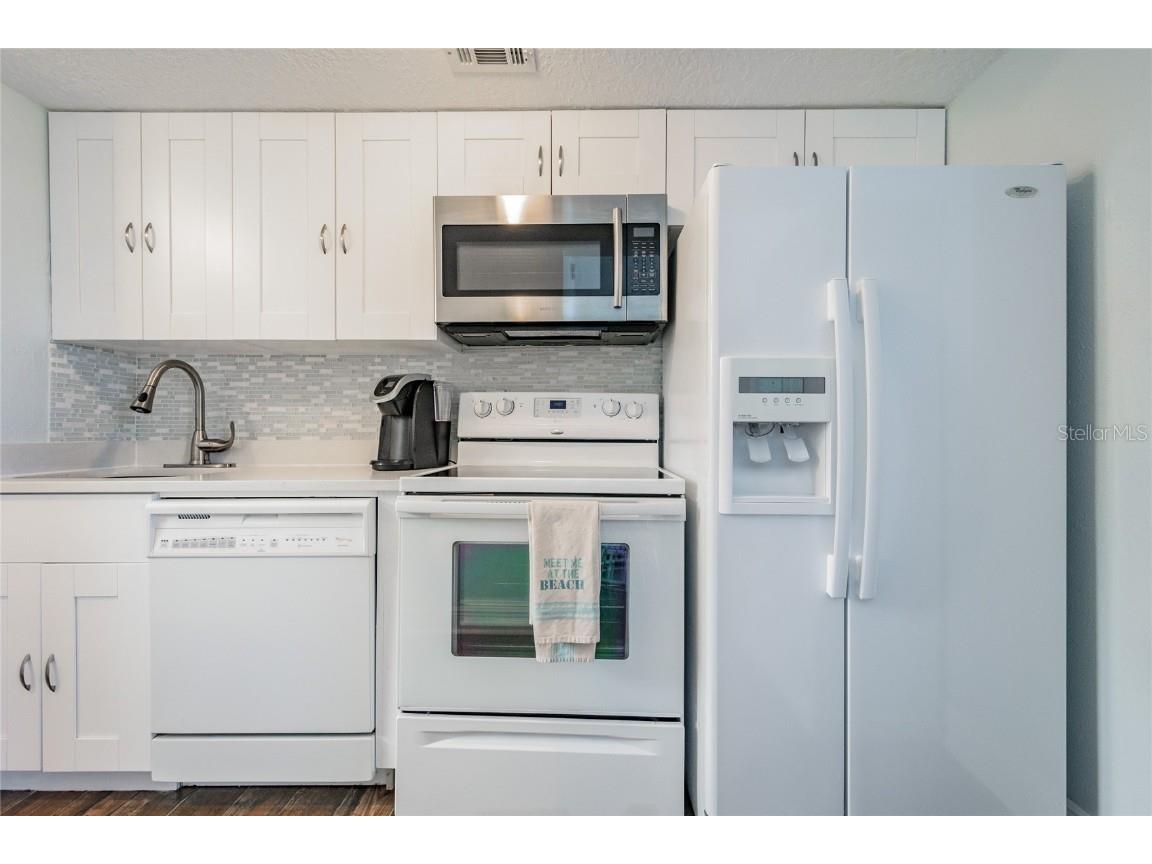 2570 Gary Circle #4 Dunedin FL 34698 TB8428388 image7