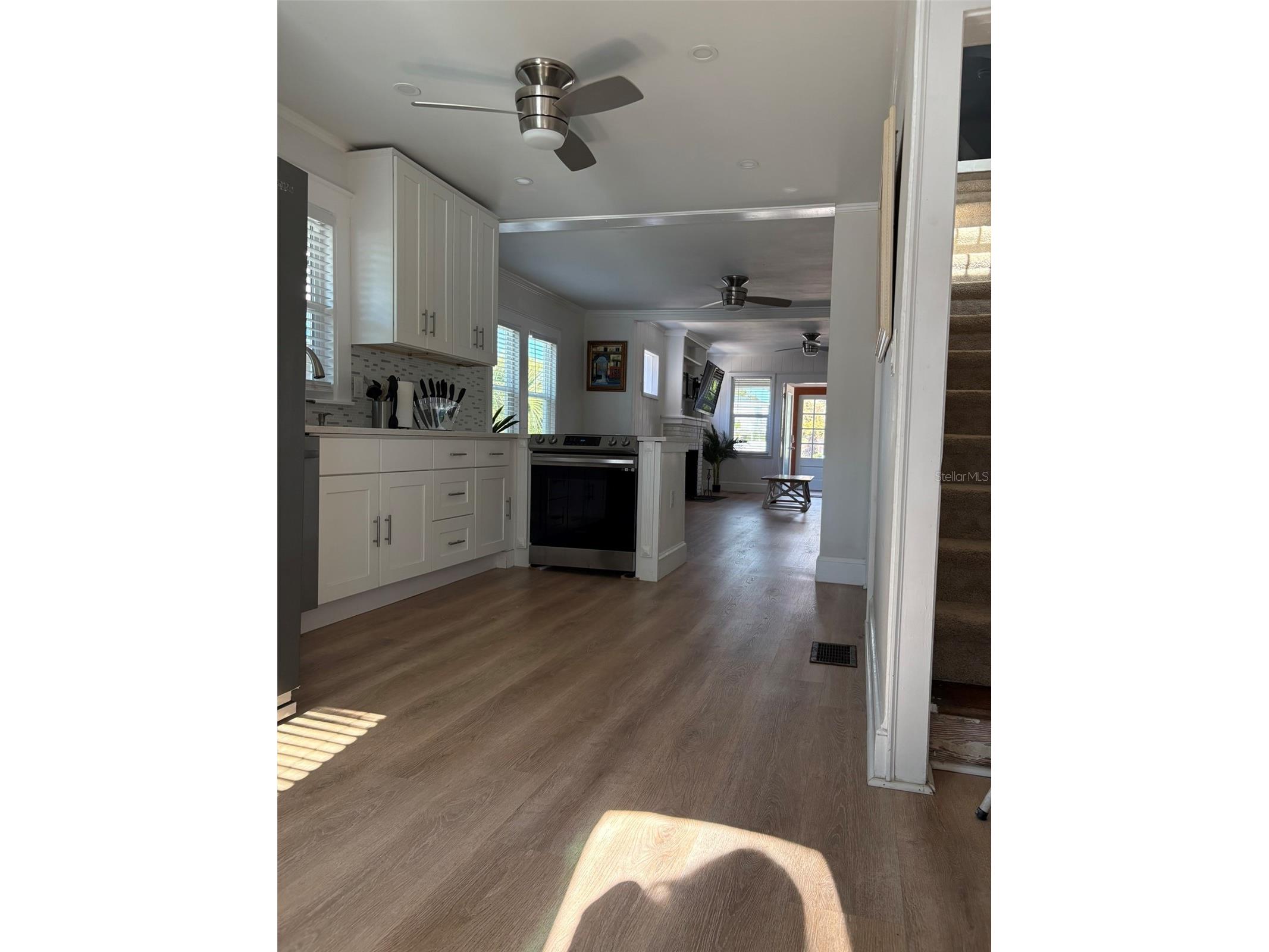2570 Loma Linda Street Sarasota FL 34239 A4691730 image8