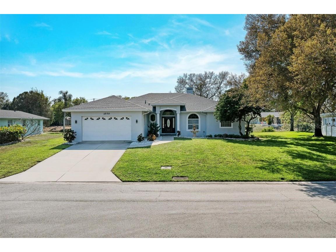 2570 River Ridge Drive Sarasota FL 34239 - PHILLIPPI CREEK A4562759 image1