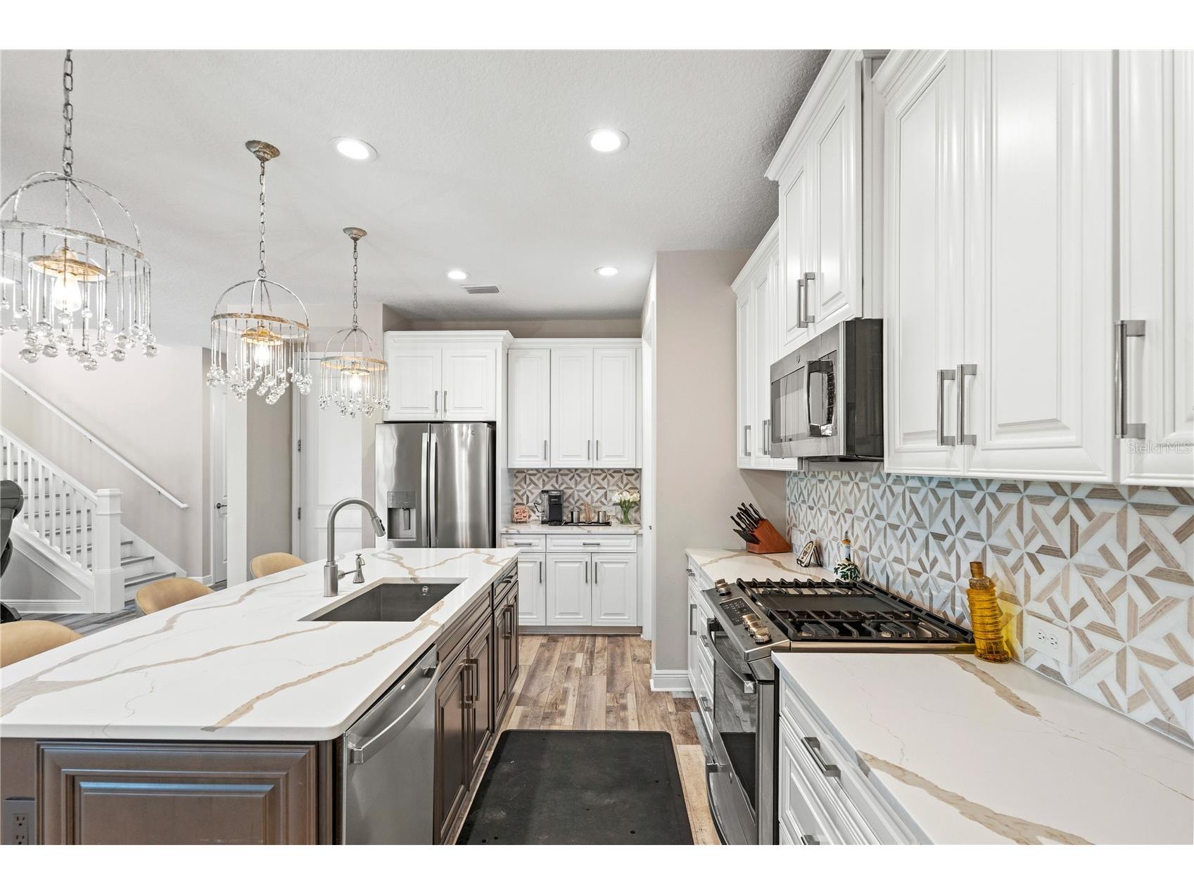 2570 Wild Cherry Path Sarasota FL 34240 A4694710 image23