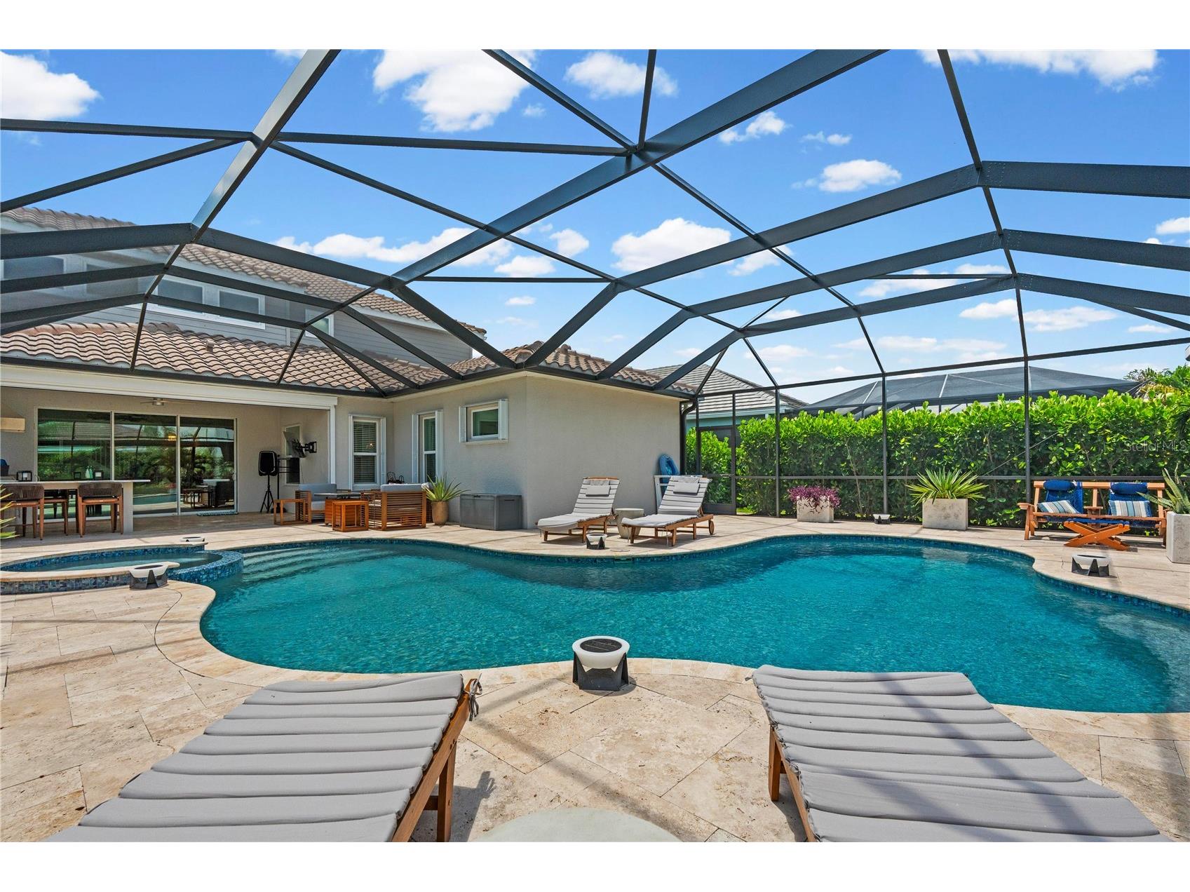2570 Wild Cherry Path Sarasota FL 34240 A4694710 image3