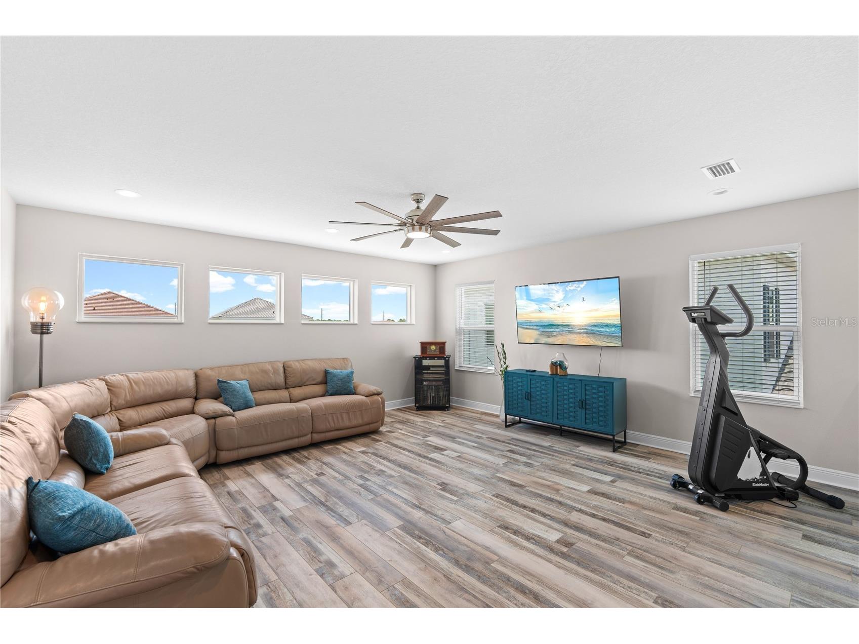 2570 Wild Cherry Path Sarasota FL 34240 A4694710 image43