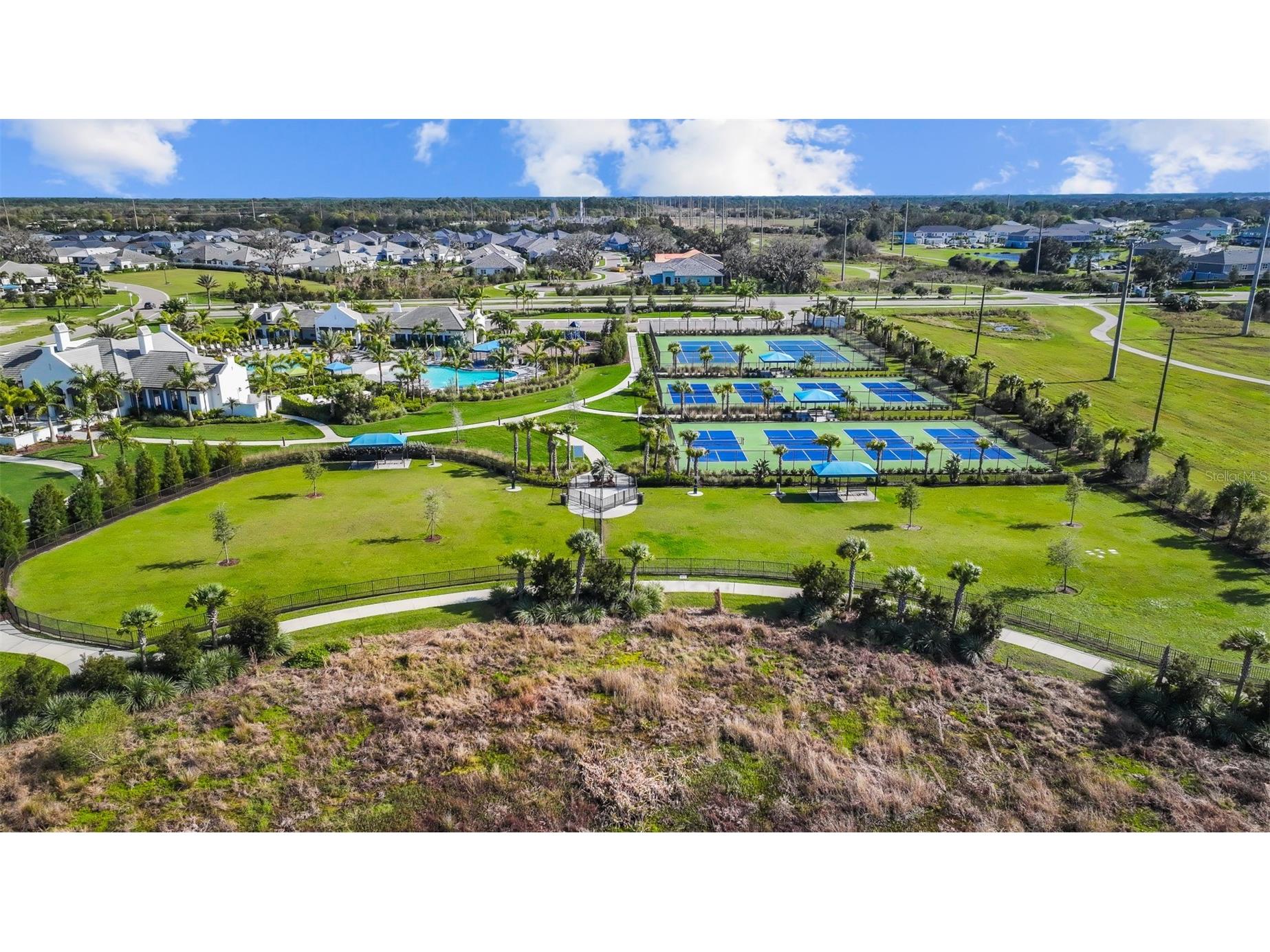 2570 Wild Cherry Path Sarasota FL 34240 A4694710 image89