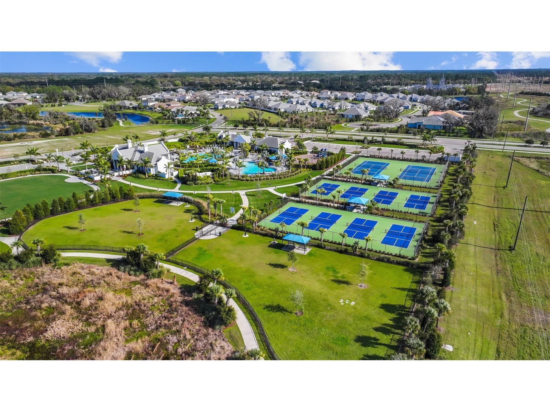 2570 Wild Cherry Path Sarasota FL 34240 A4694710 image90