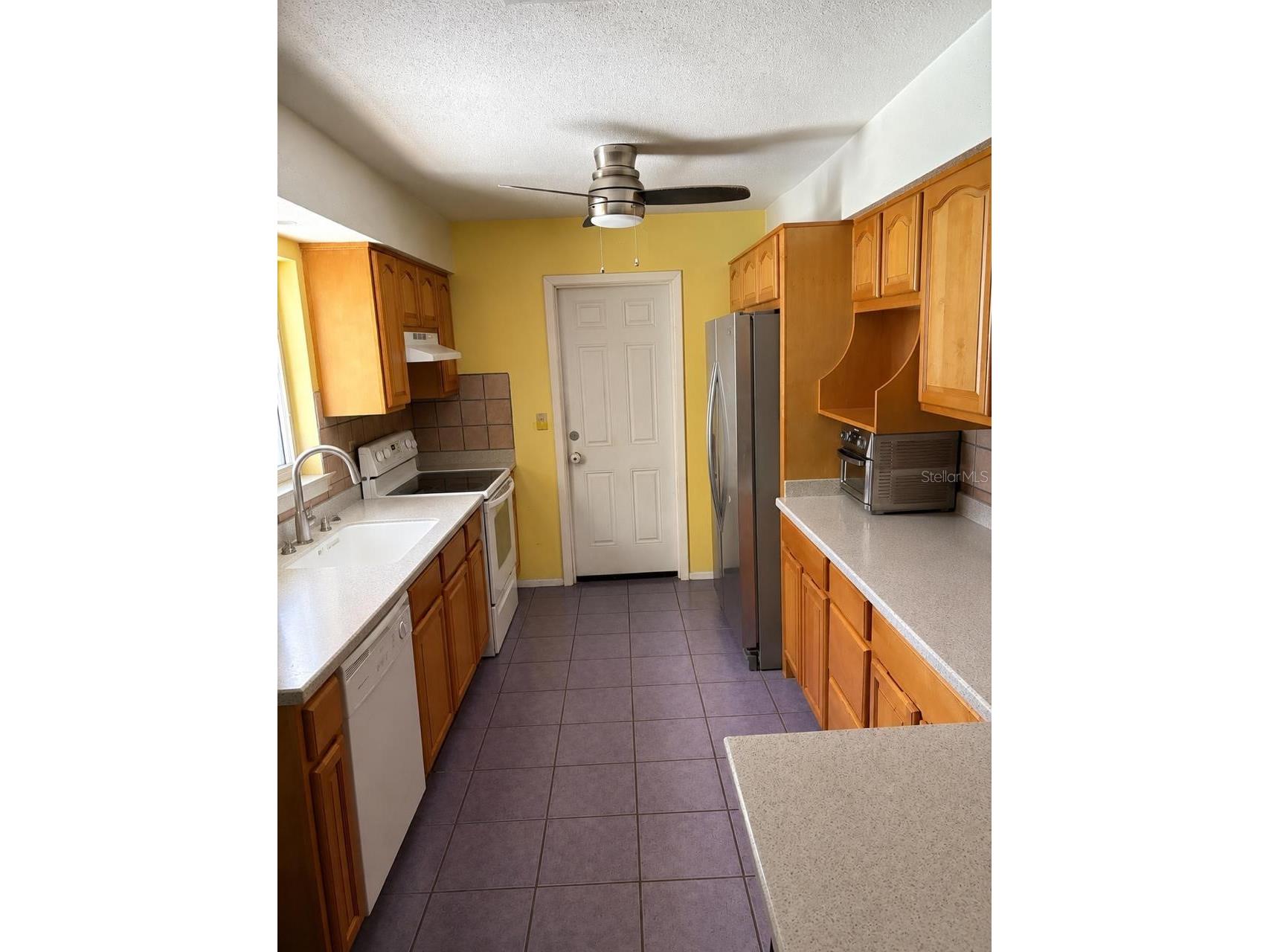 2571 Central Avenue Clearwater FL 33764 TB8523978 image3