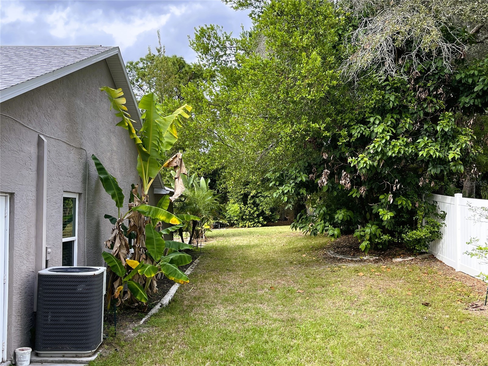 2571 Running Oak Court Spring Hill FL 34608 TB8437122 image39