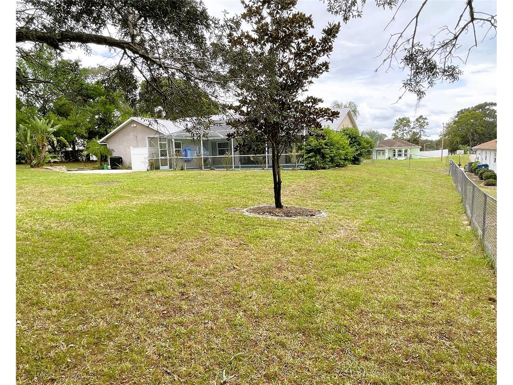 2571 Running Oak Court Spring Hill FL 34608 TB8437122 image40