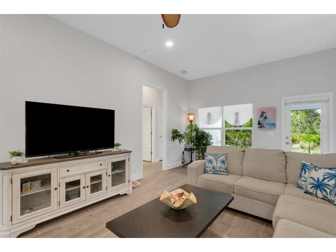 2572 Averland Loop North Port FL 34287 N6137301 image24