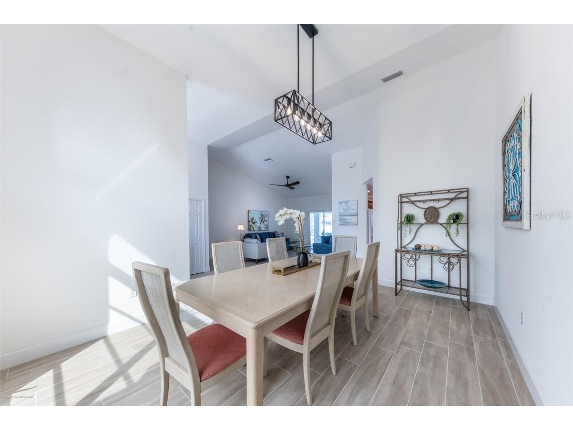 2572 Brazilia Court Punta Gorda FL 33950 C7509135 image7