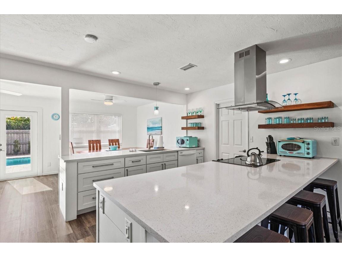 2572 Jefferson Circle Sarasota FL 34239 A4596618 image11