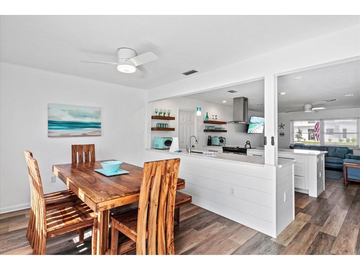 2572 Jefferson Circle Sarasota FL 34239 A4596618 image14