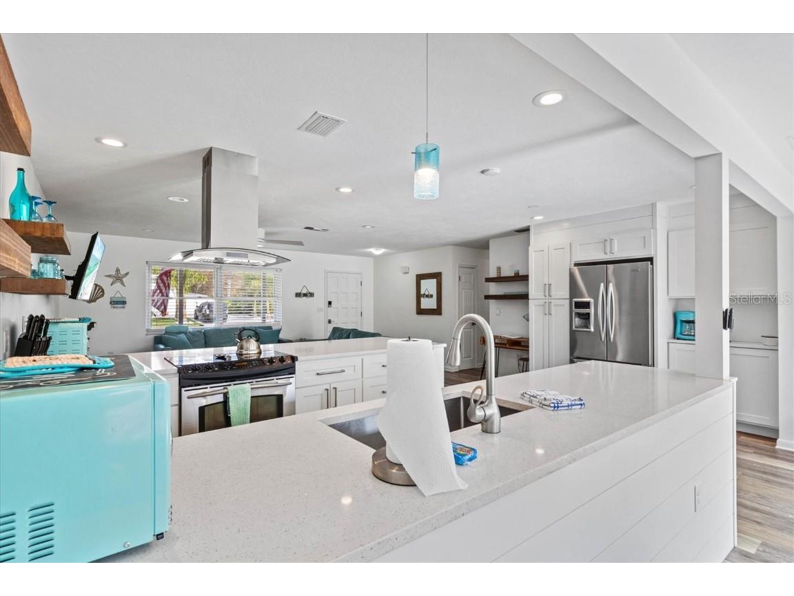 2572 Jefferson Circle Sarasota FL 34239 A4596618 image16