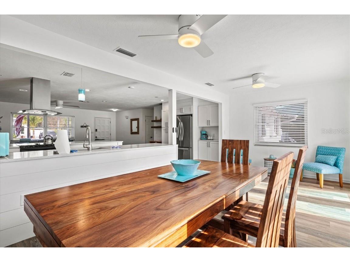 2572 Jefferson Circle Sarasota FL 34239 A4596618 image18