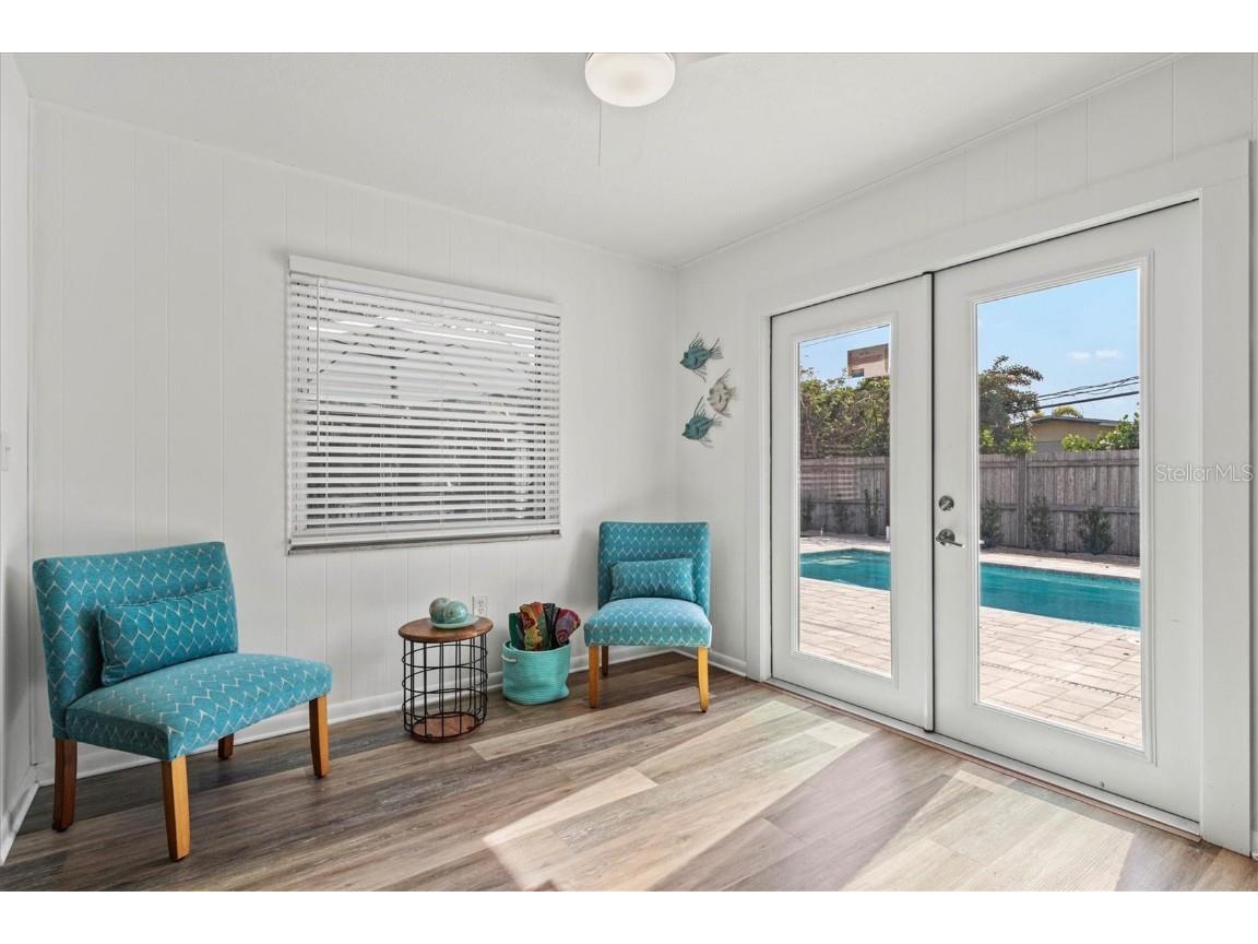 2572 Jefferson Circle Sarasota FL 34239 A4596618 image19