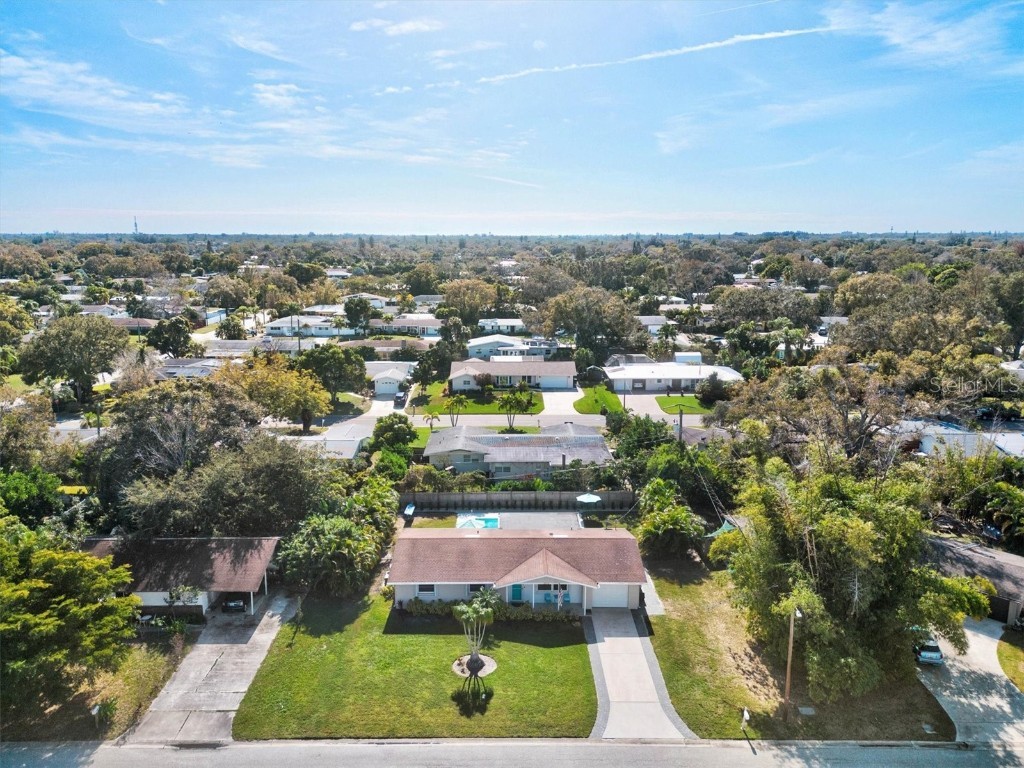 2572 Jefferson Circle Sarasota FL 34239 A4596618 image47