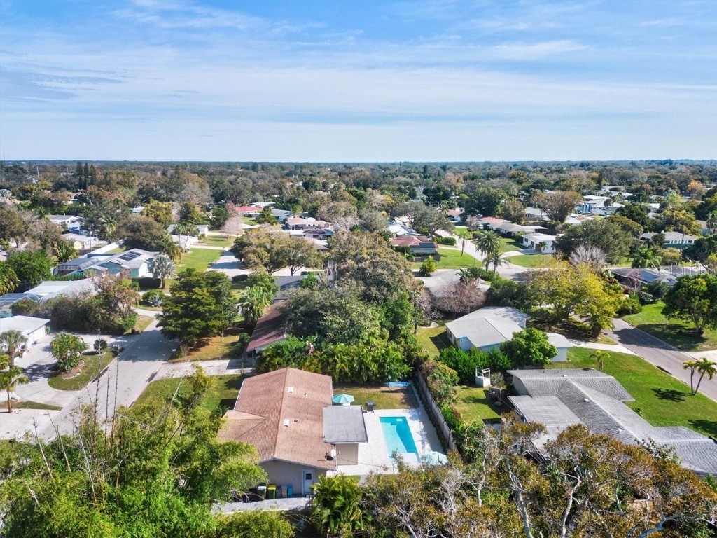 2572 Jefferson Circle Sarasota FL 34239 A4596618 image48