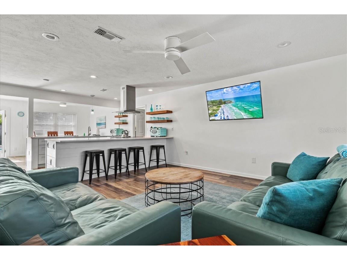 2572 Jefferson Circle Sarasota FL 34239 A4596618 image8