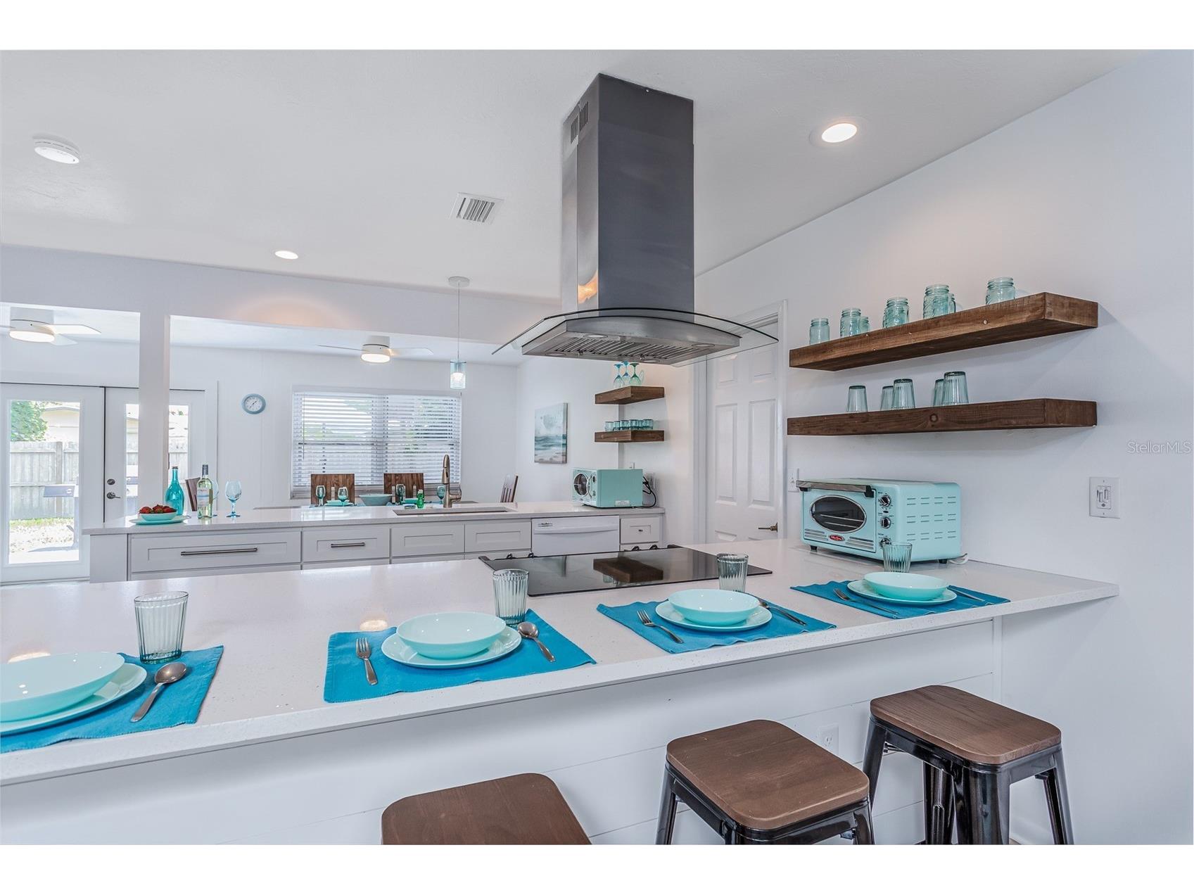 2572 Jefferson Circle Sarasota FL 34239 A4693524 image12