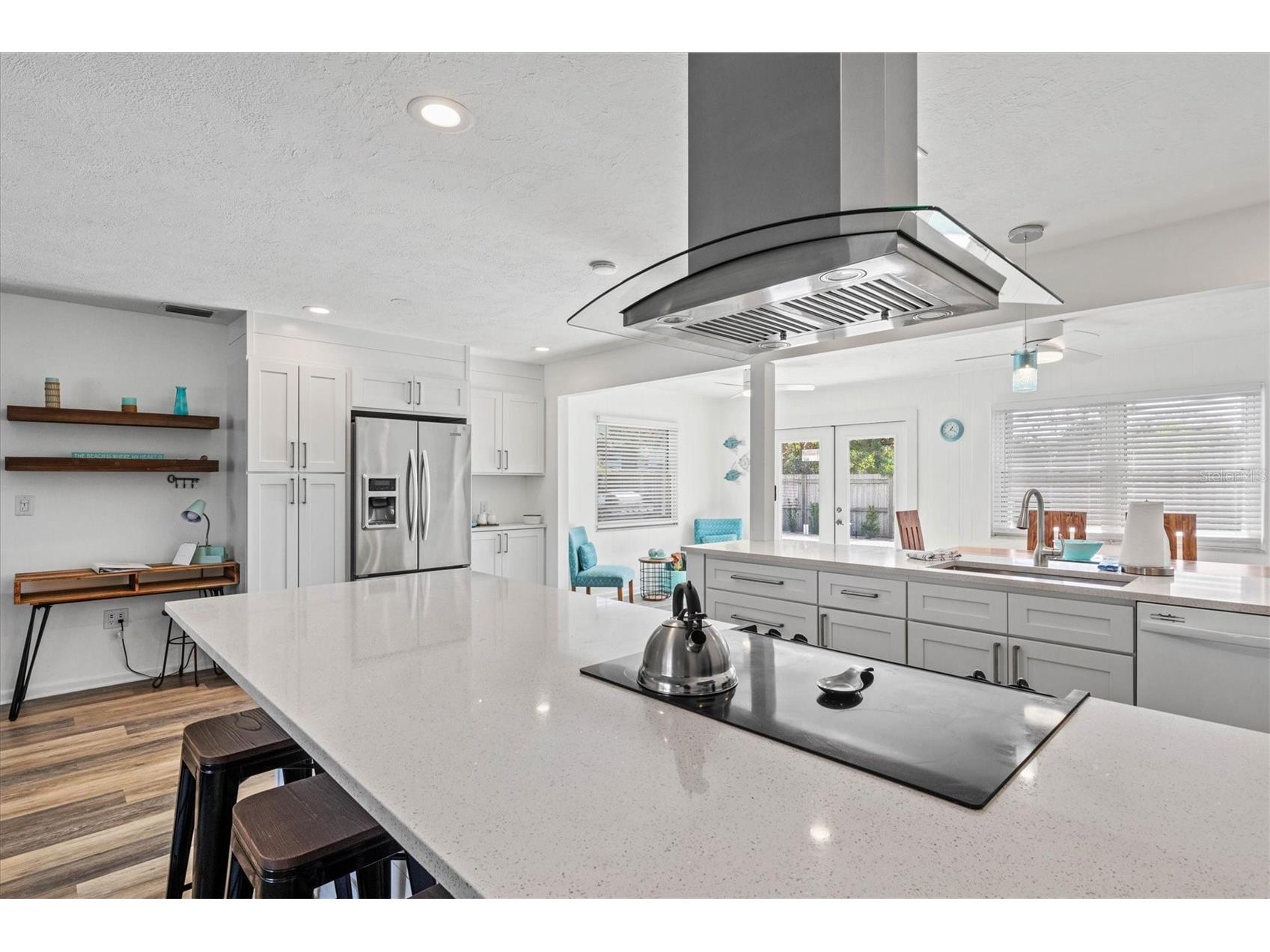 2572 Jefferson Circle Sarasota FL 34239 A4693524 image15