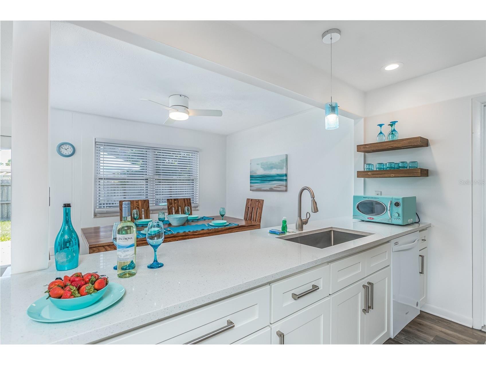 2572 Jefferson Circle Sarasota FL 34239 A4693524 image16