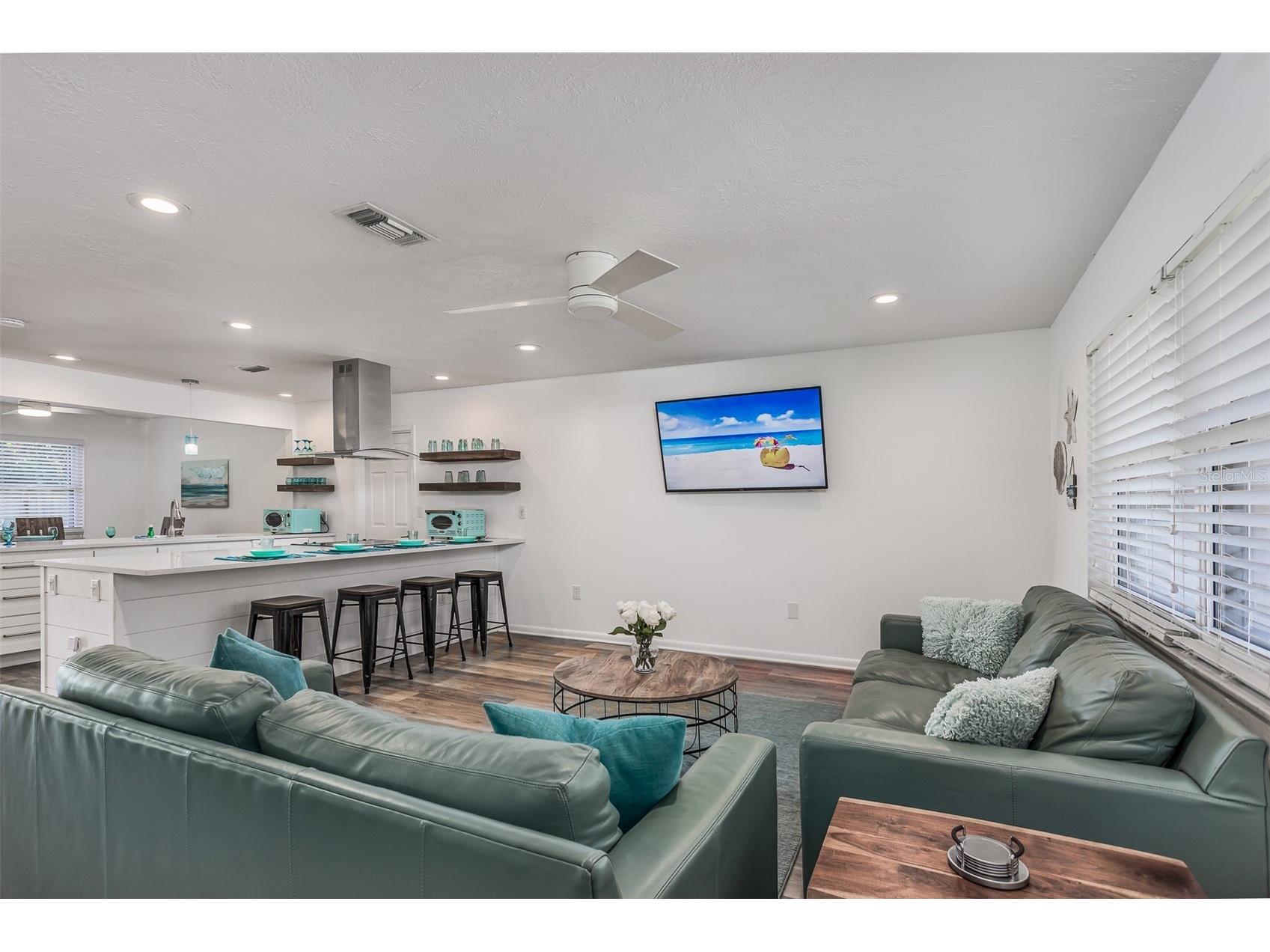 2572 Jefferson Circle Sarasota FL 34239 A4693524 image26