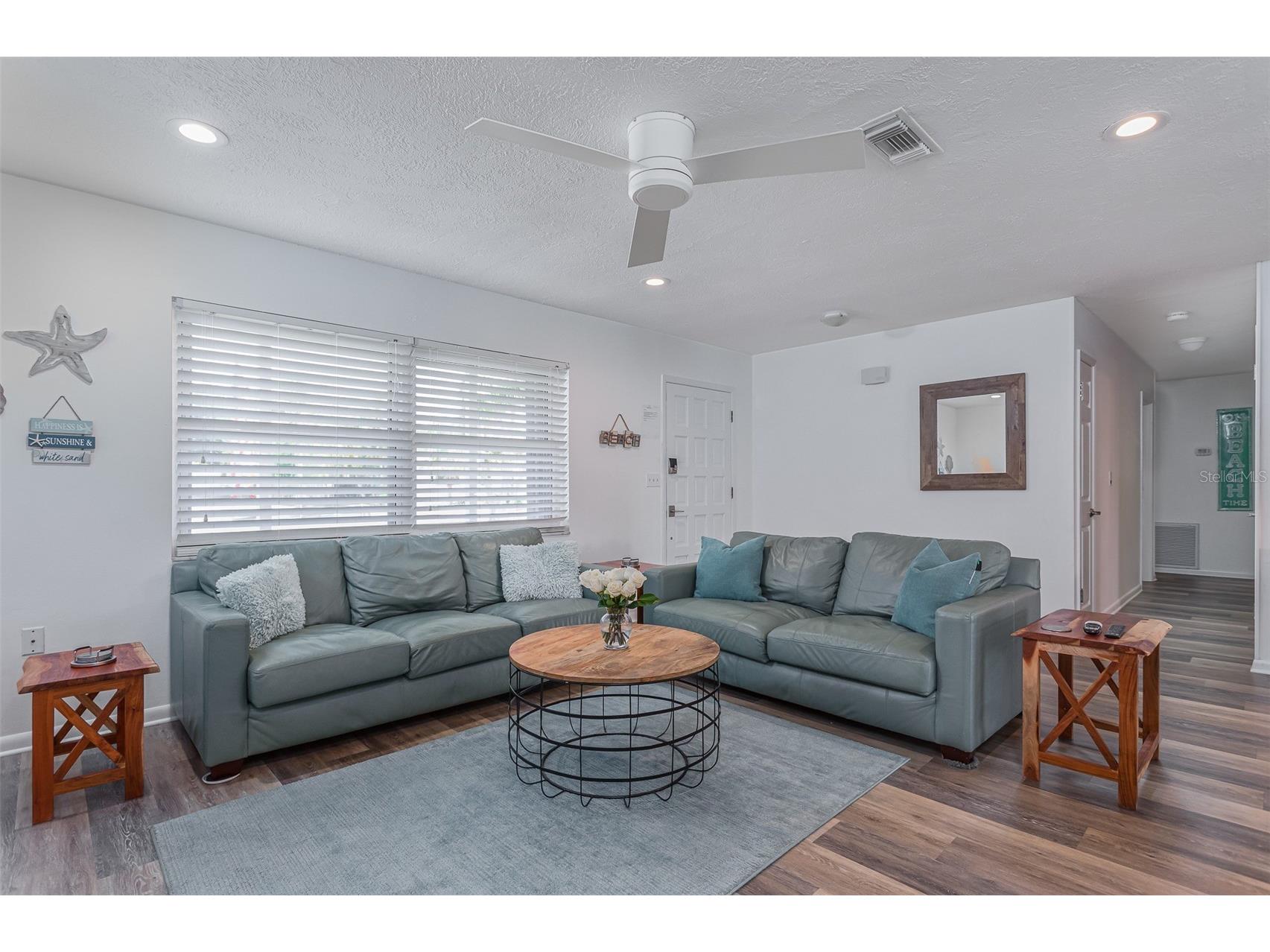 2572 Jefferson Circle Sarasota FL 34239 A4693524 image28