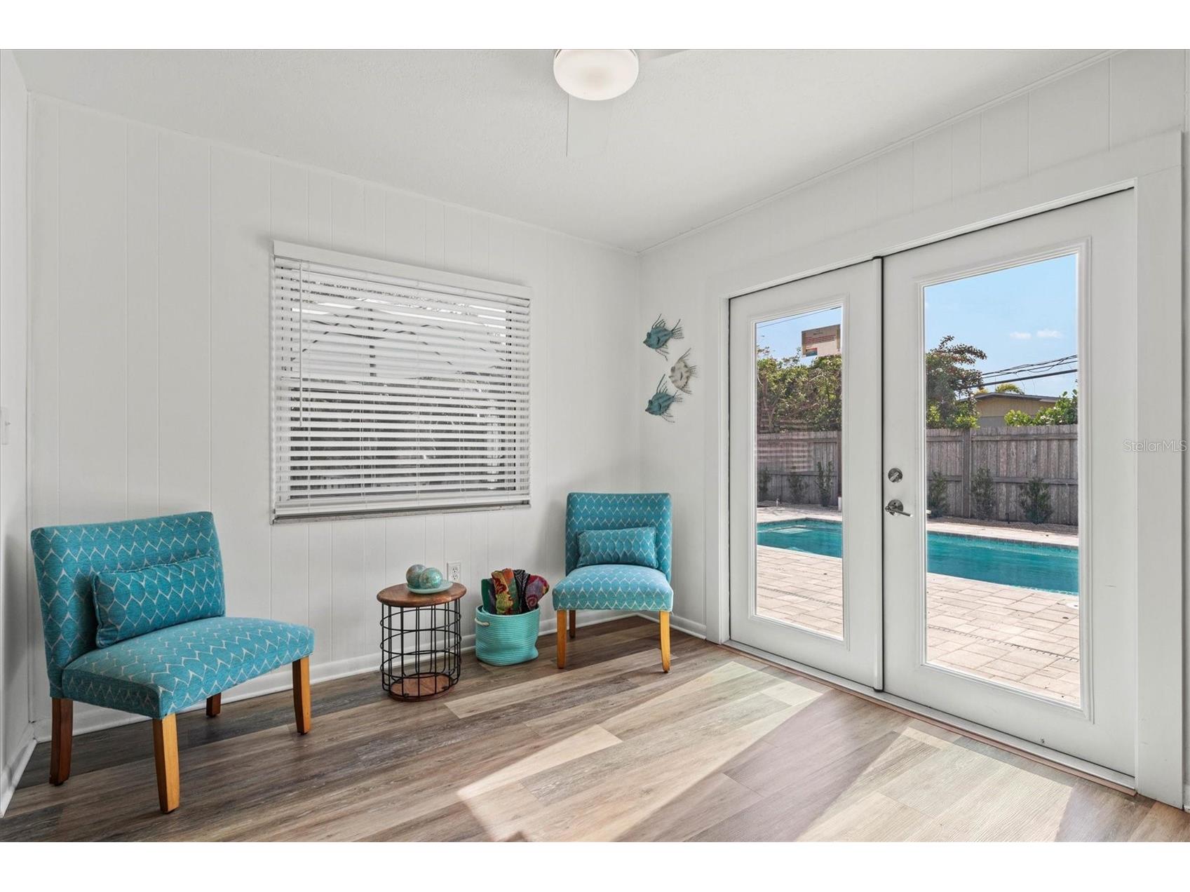 2572 Jefferson Circle Sarasota FL 34239 A4693524 image29