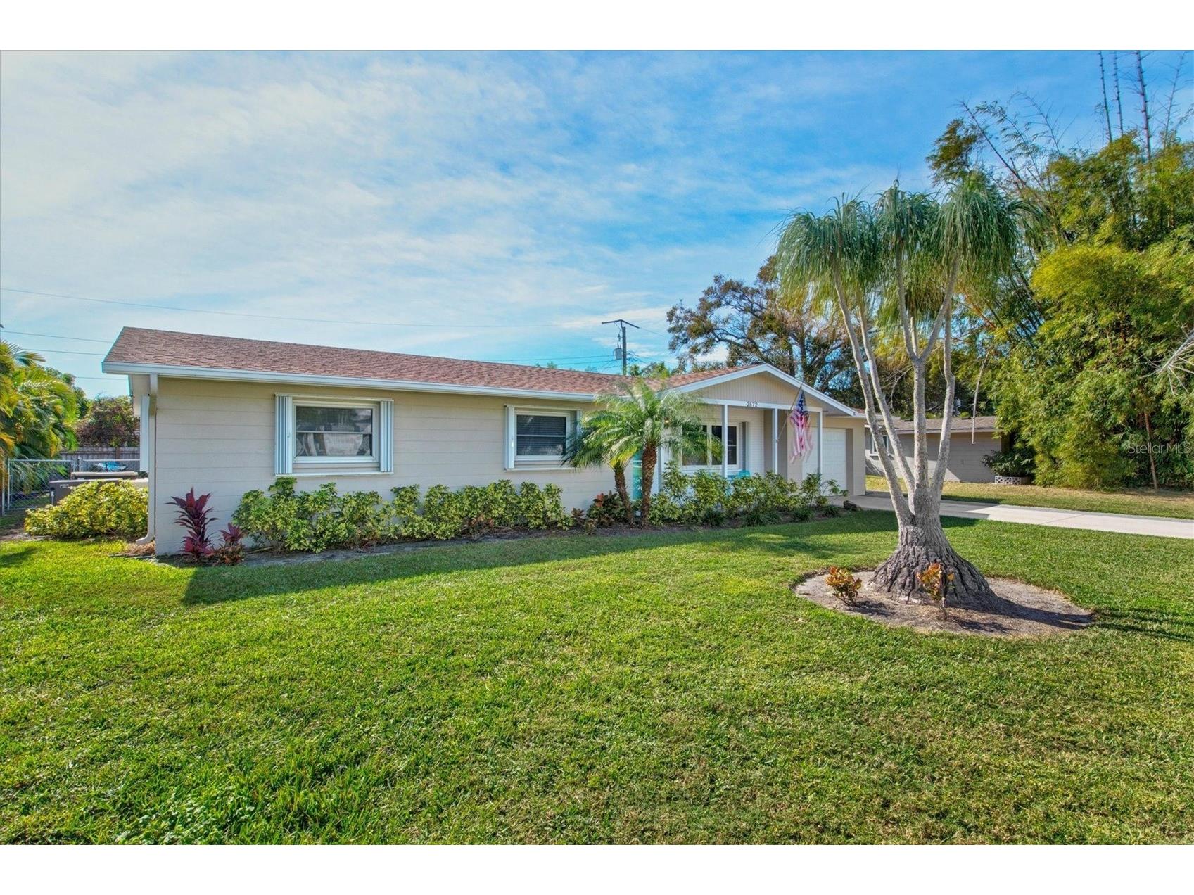 2572 Jefferson Circle Sarasota FL 34239 A4693524 image3