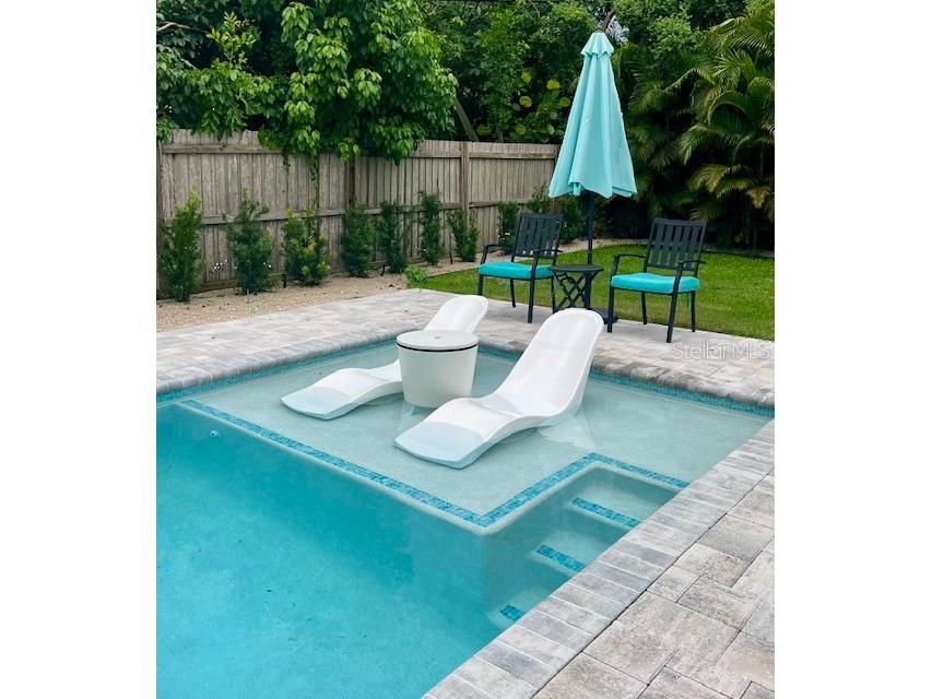 2572 Jefferson Circle Sarasota FL 34239 A4693524 image50