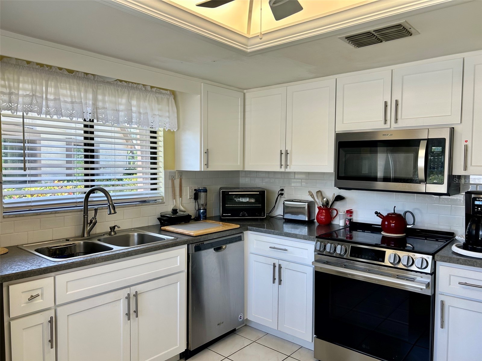 2572 Laurelwood Drive #12A Clearwater FL 33763 TB8511541 image4