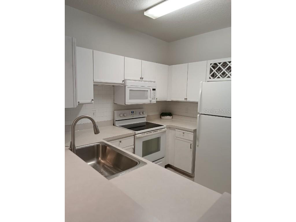 2572 Robert Trent Jones Drive #1237 Orlando FL 32835 S5096949 image1