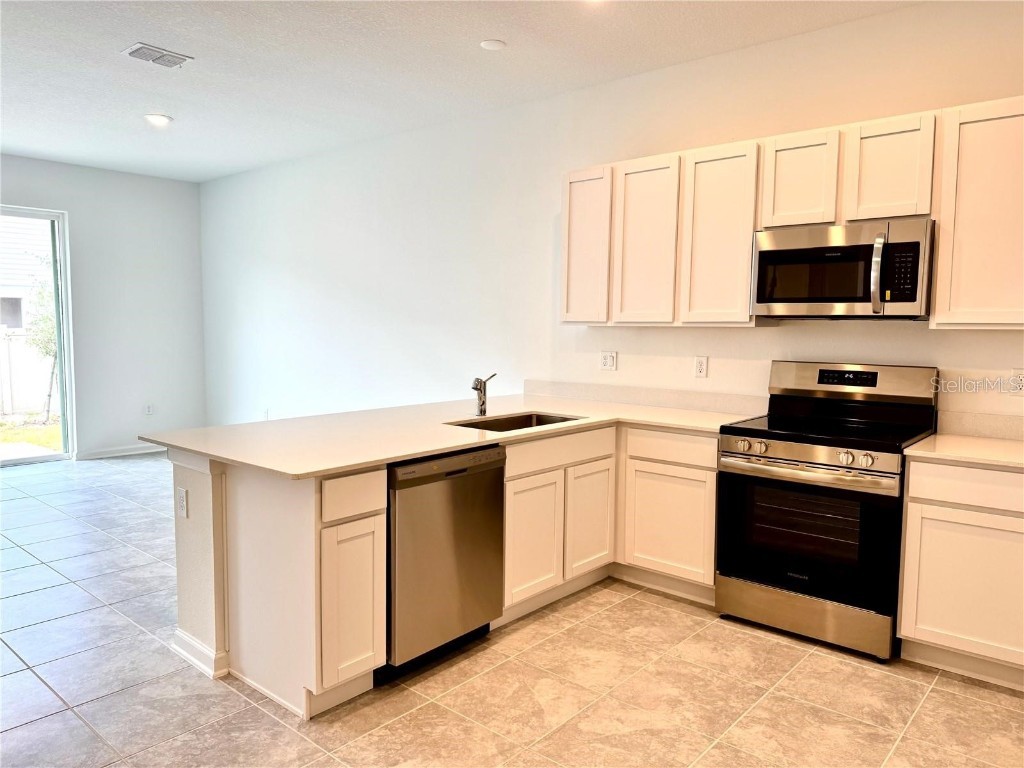 2572 Skyline Loop Kissimmee FL 34758 S5138480 image20