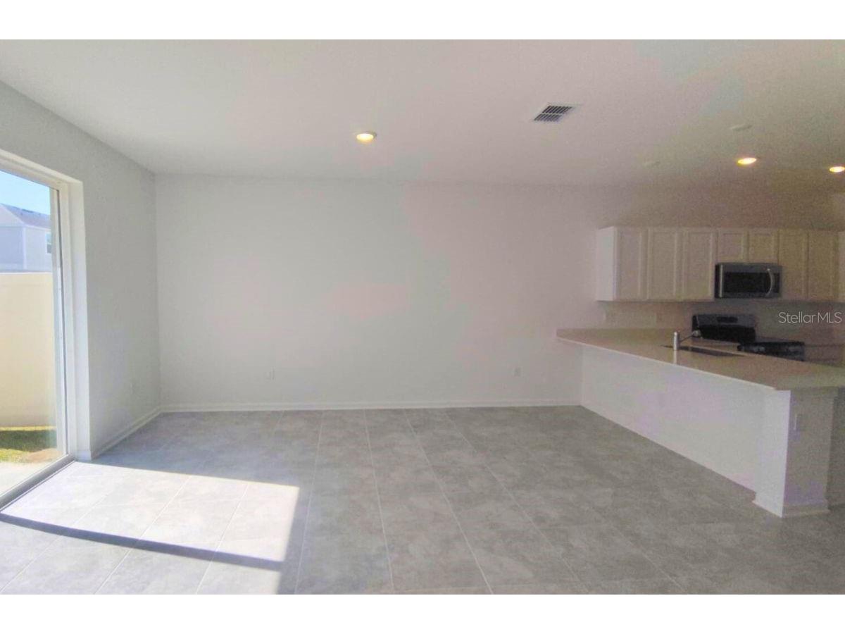 2572 Skyline Loop Kissimmee FL 34758 S5141413 image4